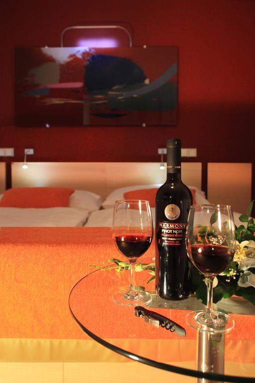 Orea Hotel Atrium Otrokovice Oda fotoğraf