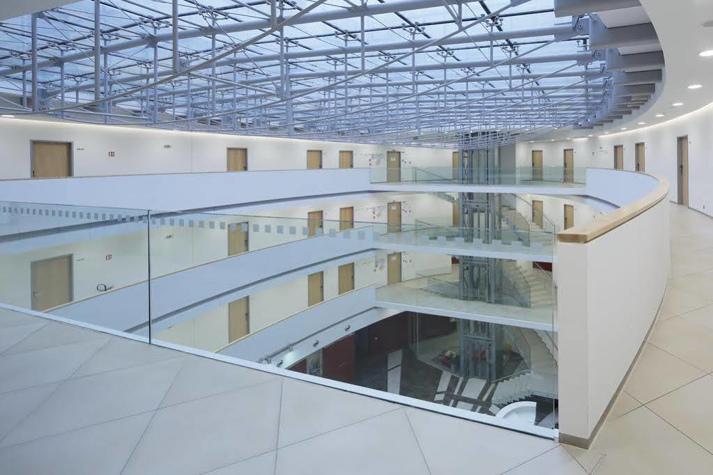 Orea Hotel Atrium Otrokovice Dış mekan fotoğraf