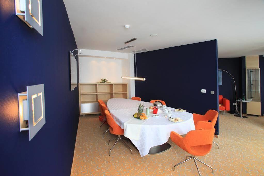 Orea Hotel Atrium Otrokovice Dış mekan fotoğraf